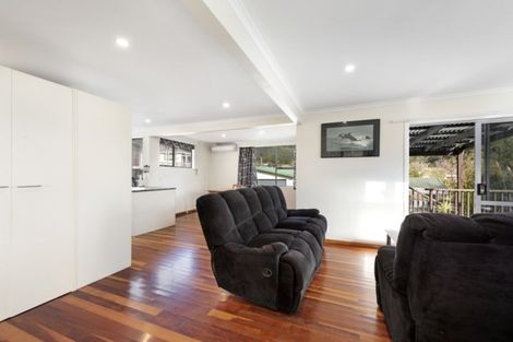 Photo of property in 102 Horoeka Street, Stokes Valley, Lower Hutt, 5019
