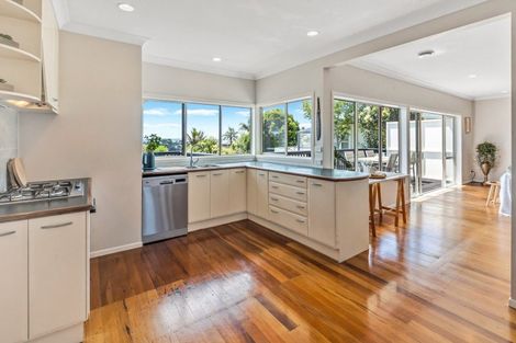 Photo of property in 35 Ridge Road, Howick, Auckland, 2014