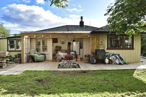Photo of property in 22 Mahoe Street, Otaki Beach, Otaki, 5512