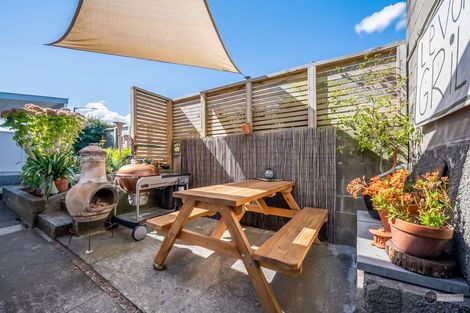 Photo of property in 76 Holborn Drive, Stokes Valley, Lower Hutt, 5019