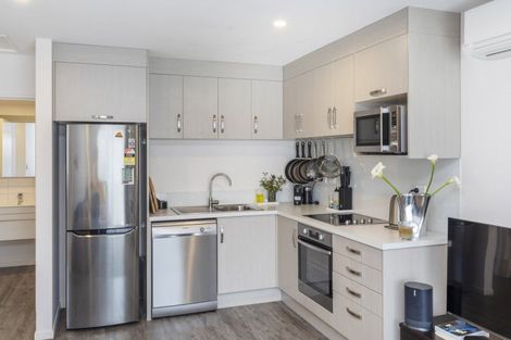 Photo of property in 80h Shakespeare Road, Waltham, Christchurch, 8023