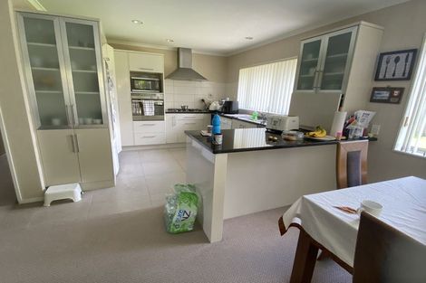 Photo of property in 52 Salford Crescent, Flat Bush, Auckland, 2019