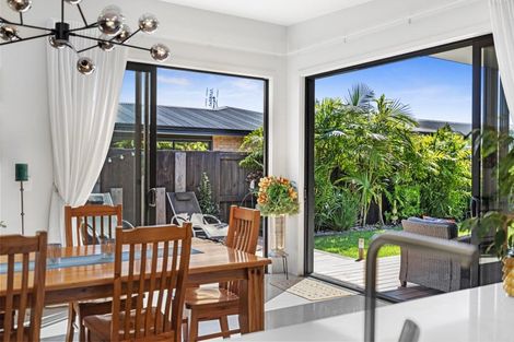Photo of property in 99 The Boulevard, Papamoa Beach, Papamoa, 3118