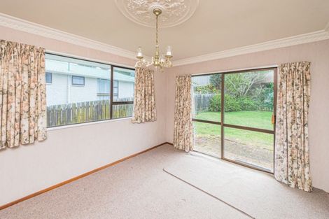 Photo of property in 11 Linda Place, Saint Johns Hill, Whanganui, 4501