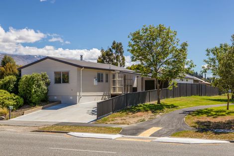 Photo of property in 21 Waenga Drive, Cromwell, 9310