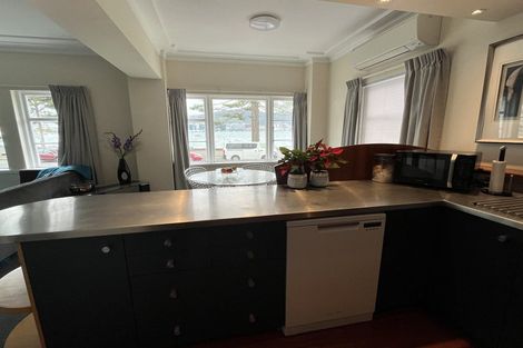 Photo of property in Olympus Flats, 1/280 Oriental Parade, Oriental Bay, Wellington, 6011