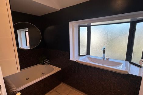 Photo of property in 68 Innes Road, St Albans, Christchurch, 8052