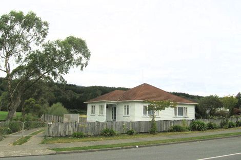 Photo of property in 70 Norana Road, Timberlea, Upper Hutt, 5018