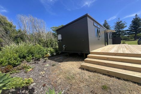 Photo of property in 43 Seafront Road, Castlecliff, Whanganui, 4501