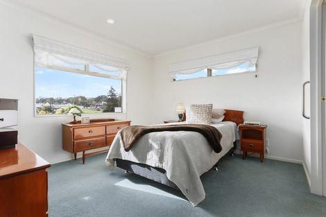Photo of property in 35 Elan Place, Stanmore Bay, Whangaparaoa, 0932
