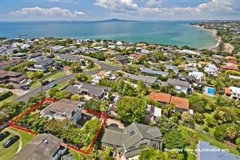 Photo of property in 1/30 Gulf View Road, Murrays Bay, Auckland, 0630