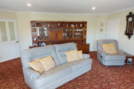 Photo of property in 19 Dunsford Close, Halswell, Christchurch, 8025