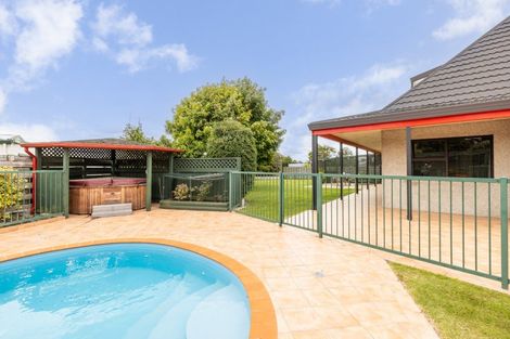 Photo of property in 55a Avenue Road, Greenmeadows, Napier, 4112