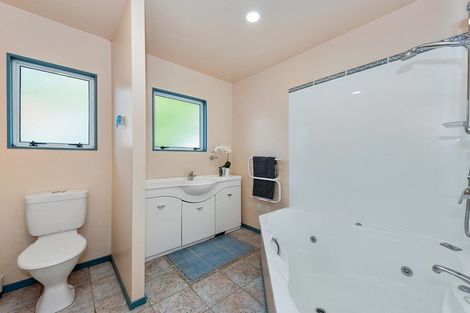 Photo of property in 4 Meridian Place, Flagstaff, Hamilton, 3210