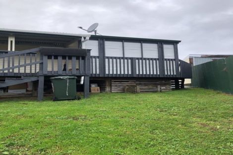 Photo of property in 40 Reid Road, New Lynn, Auckland, 0600