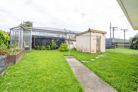 Photo of property in 5 The Strand, Wainuiomata, Lower Hutt, 5014