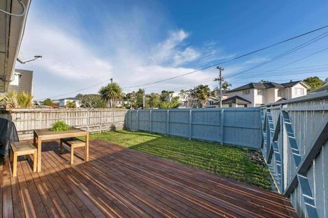 Photo of property in 1/9 Merriefield Avenue, Forrest Hill, Auckland, 0620