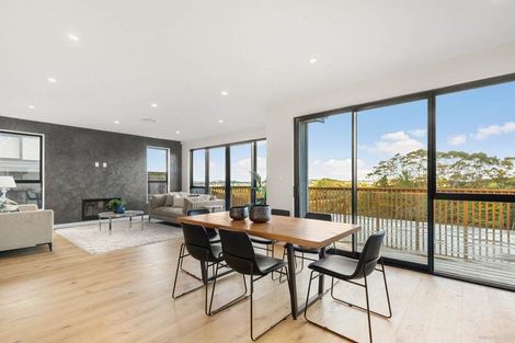 Photo of property in 36 Paparahi Place, Wainui, 0992