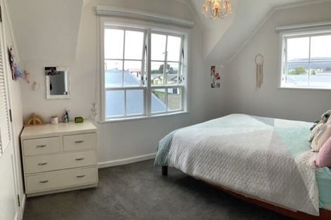 Photo of property in 49 Kensington Avenue, Petone, Lower Hutt, 5012