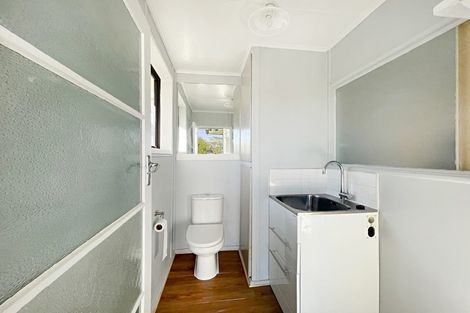 Photo of property in 9 Kotahi Road, Mount Wellington, Auckland, 1062
