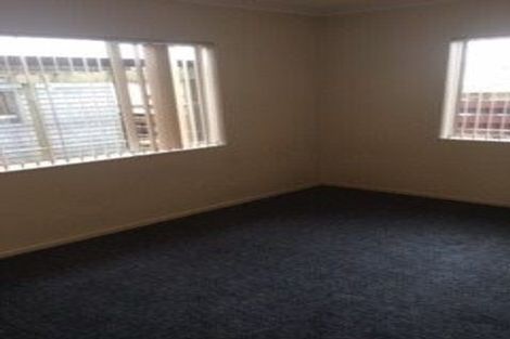 Photo of property in 13 Huruhuru Road, Massey, Auckland, 0614