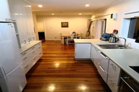 Photo of property in 1/134 Nile Road, Milford, Auckland, 0620