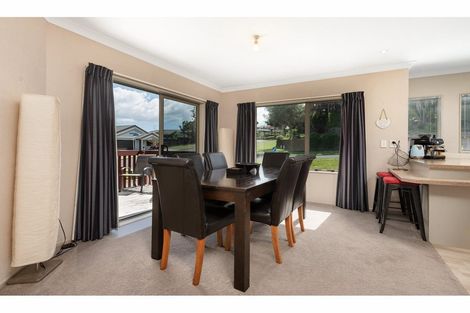 Photo of property in 2 Lysaght Place, Welcome Bay, Tauranga, 3112