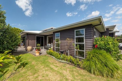 Photo of property in 31 Browns Drive, Waihi Beach, 3611