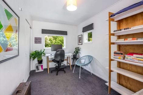 Photo of property in 21 Ferry Road, Days Bay, Lower Hutt, 5013