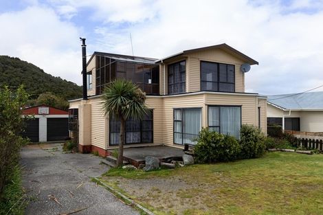 Photo of property in 199 Main South Road, Karoro, Greymouth, 7805
