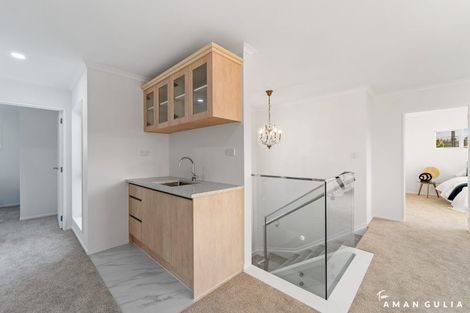 Photo of property in 208a Henderson Valley Road, Henderson, Auckland, 0612