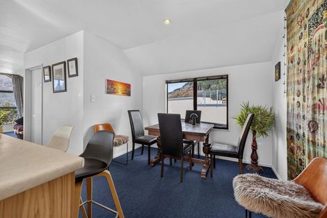 Photo of property in 5 Arawata Terrace, Fernhill, Queenstown, 9300