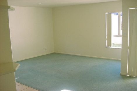 Photo of property in 1/57 Gladstone Road, Northcote, Auckland, 0627