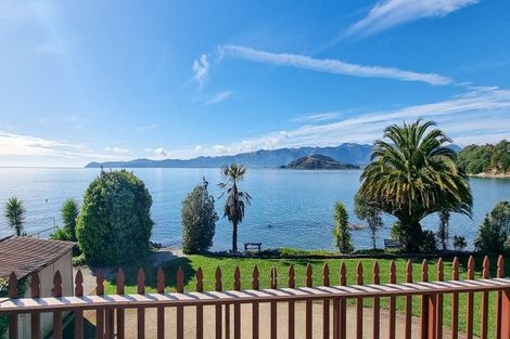 Photo of property in 218 Rangihaeata Road, Rangihaeata, Takaka, 7182