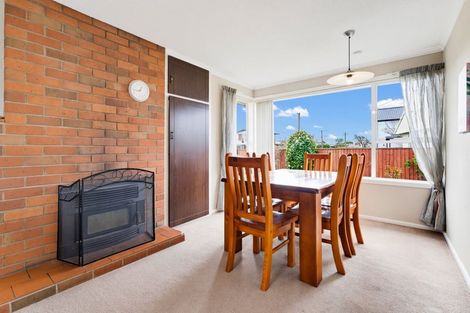 Photo of property in 4 Colesbury Street, Bishopdale, Christchurch, 8053