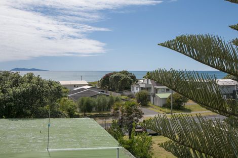 Photo of property in 242 Seaforth Road, Waihi Beach, 3611