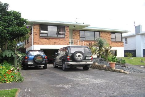 Photo of property in 3 Hooker Place, Papatoetoe, Auckland, 2025