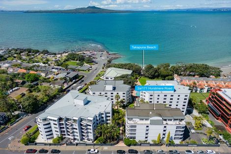 Photo of property in 2a/171 Hurstmere Road, Takapuna, Auckland, 0622