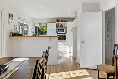 Photo of property in 26 Aubrey Crescent, Rainbow Point, Taupo, 3330