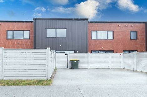 Photo of property in 22 Pepene Avenue, Takanini, 2112