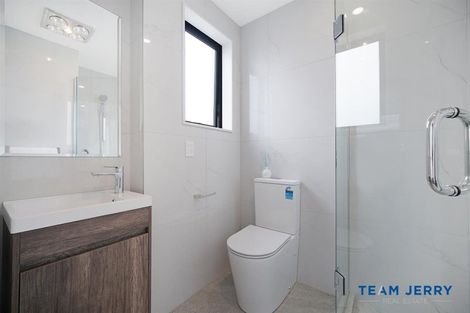 Photo of property in 63 Whare Kauri Road, Papakura, 2110