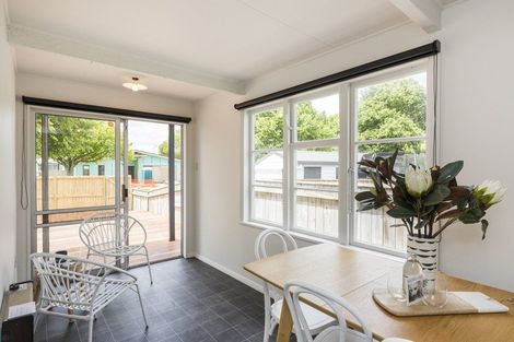Photo of property in 28 South Street, West End, Palmerston North, 4410