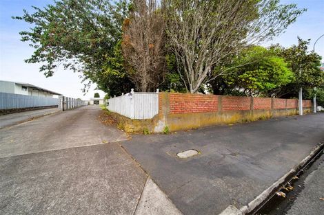 Photo of property in 153 Glover Road, Hawera, 4610