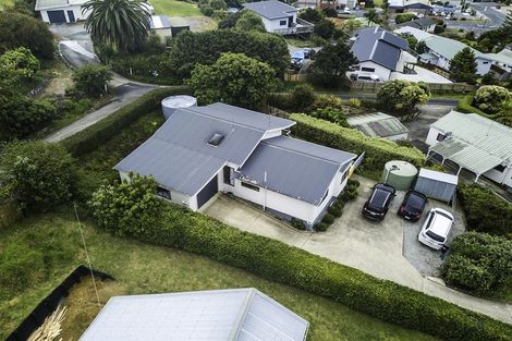 Photo of property in 37 Cable Bay Block Road, Cable Bay, 0420