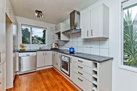 Photo of property in 53 Awaruku Road, Torbay, Auckland, 0630