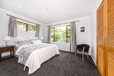Photo of property in 86 Ayton Drive, Totara Vale, Auckland, 0629