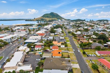 Photo of property in 56a Pitau Road, Mount Maunganui, 3116