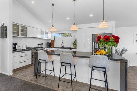 Photo of property in 19 Abbotts Place, Avonhead, Christchurch, 8042