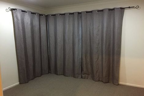 Photo of property in 28 Waterfall Road, Paraparaumu, 5032