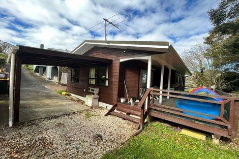 Photo of property in 1/7 Waverley Avenue, Glenfield, Auckland, 0629